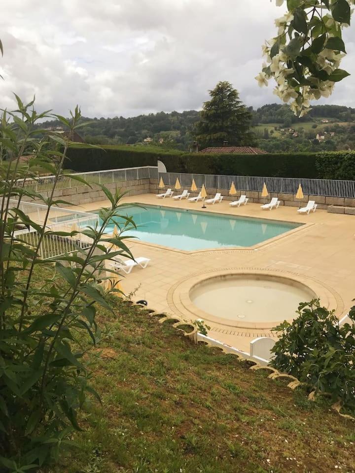 Le N4 Des Hauts De Sarlat, Clim Piscine Parking Exteriör bild